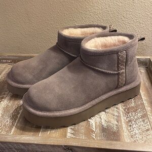 NEW! Bearpaw Retro Shorty Platform Bootie Morel Women’s Shearling Wool Size 7